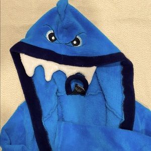 Boys hooded bath robe, with shark head hood